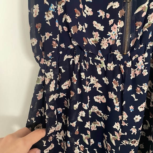 Floral Romper - Picture 6 of 6